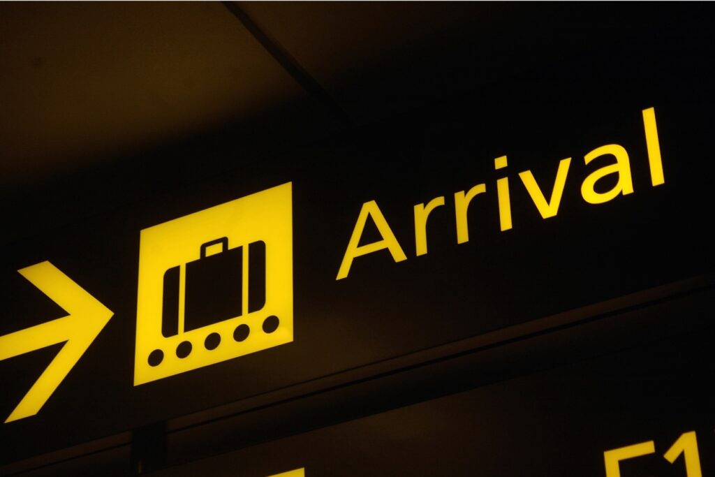 arrival sign airport