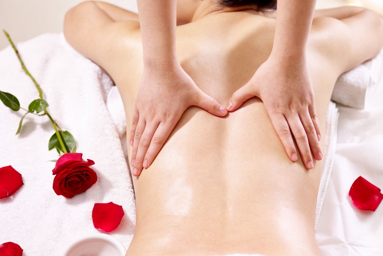 100 Things To Do In Singapore: Dive Into Unforgettable Experiences 43 Massaging Body