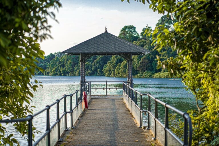 Singapore Park Rules: Stop These Common Vacation Spoilers